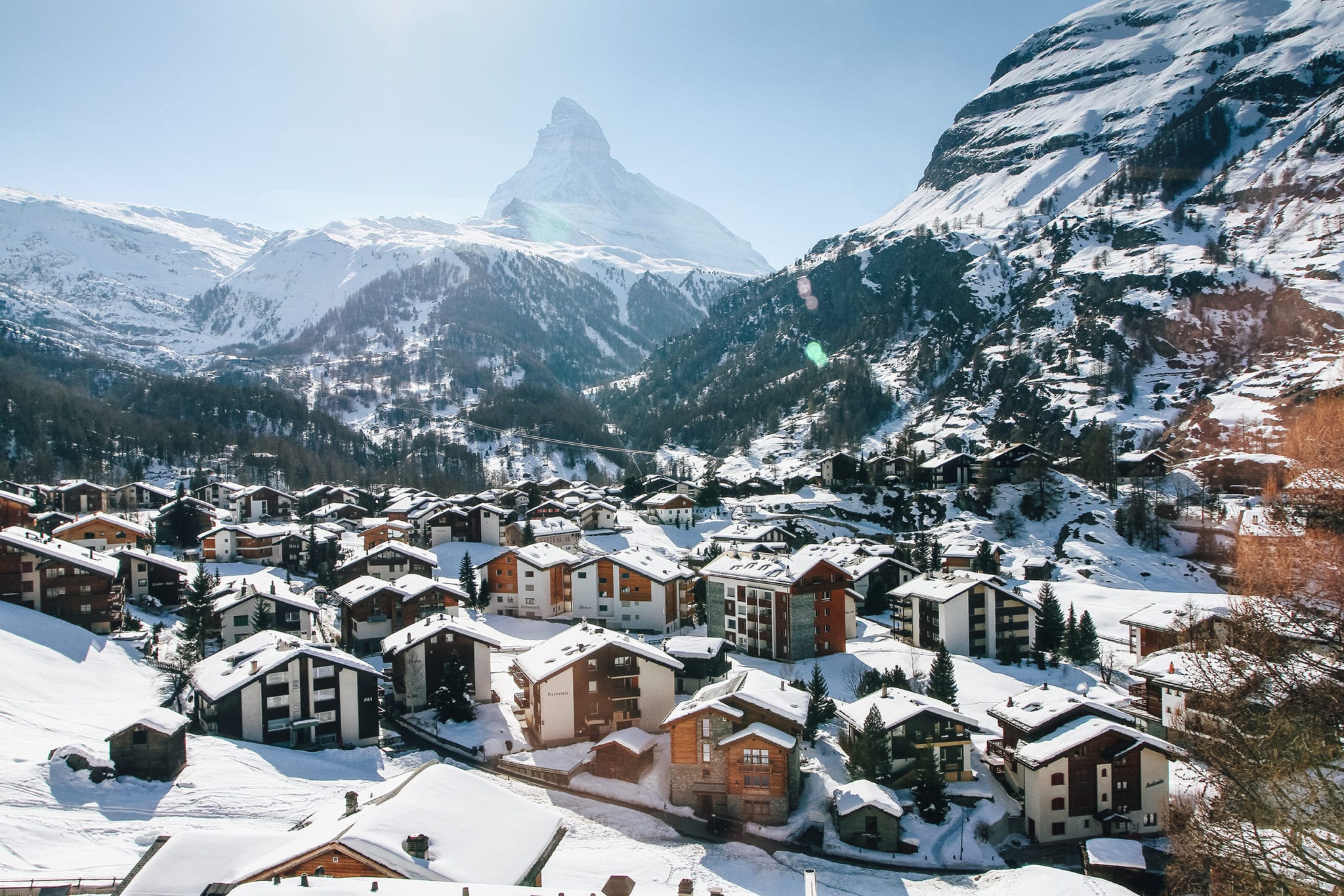 Schweiz. Церматт Швейцария. Швейцария Берн Альпы. Церматт Швейцария горнолыжный курорт. Швейцарский горный городок Церматт.